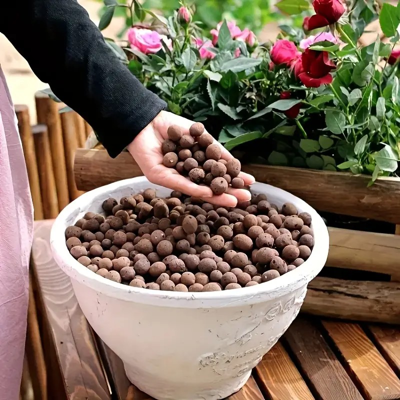 Aquarium Decor - Lightweight & Breathable Terracotta Pellets for