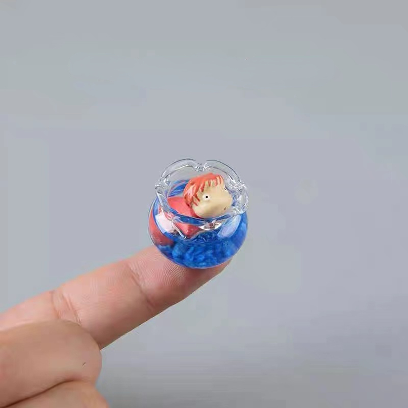 Studio Ghi bli Fish Tank Refri - Aquarium Decor ulasan dan harga